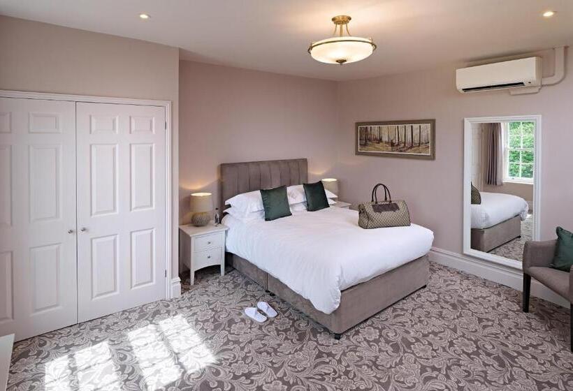 غرفة قياسية مطلّة علي الحديقة, Tyrrells Park