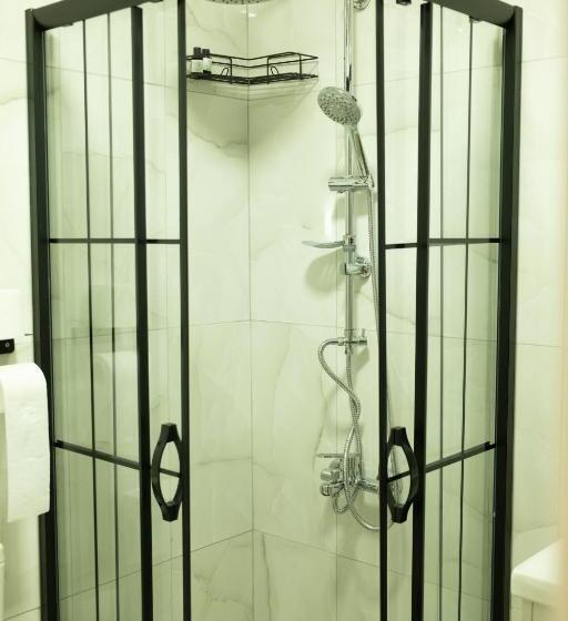 חדר סטנדרט יחיד, Zelle Airport Boutique