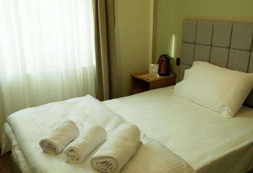 חדר סטנדרט יחיד, Zelle Airport Boutique