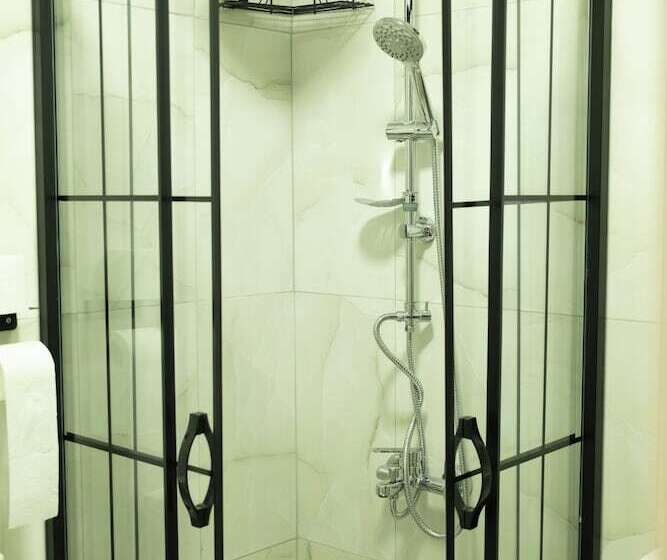 חדר סטנדרט יחיד, Zelle Airport Boutique