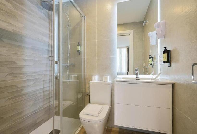 آپارتمان دلوکس 3 خوابه, Casa Pizarro, By Homing U