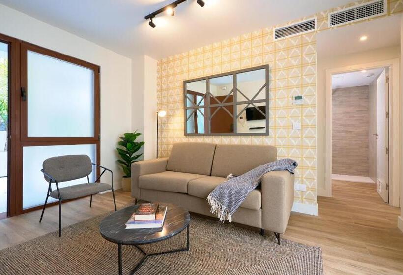 آپارتمان 2 خوابه, Casa Pizarro, By Homing U