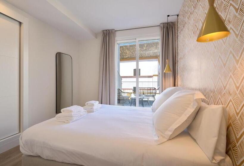 1 Bedroom Penthouse Apartment, Casa Pizarro, By Homing U