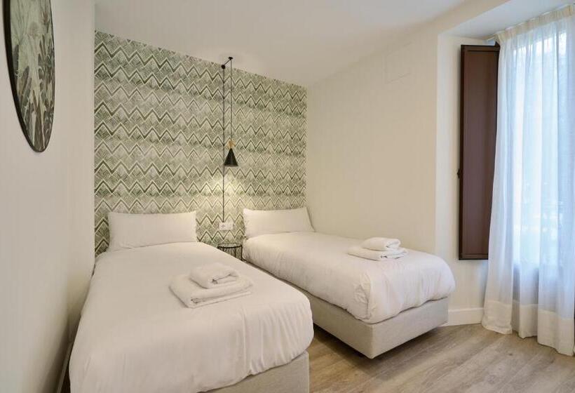 2 Bedroom Premium Apartment, Casa Pizarro, By Homing U