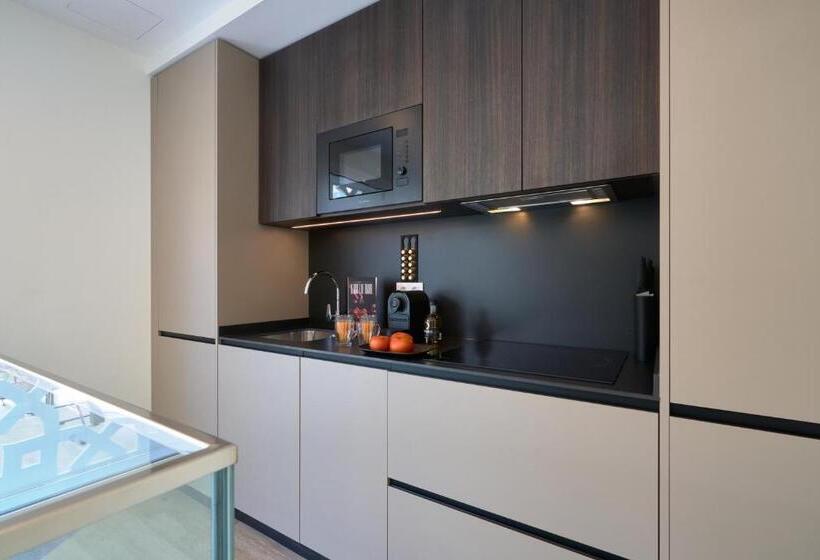 آپارتمان 2 خوابه با تراس, Casa Pizarro, By Homing U