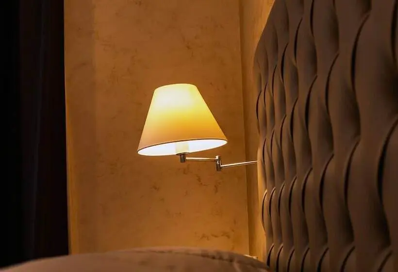 スーペリアールーム, Donna Crescenza