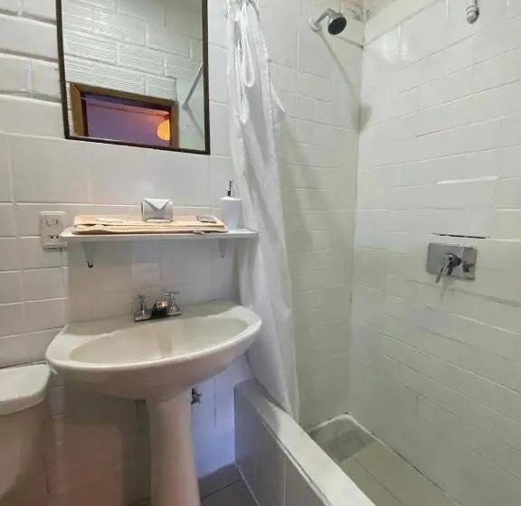 اتاق استاندارد, Garden House Hostal