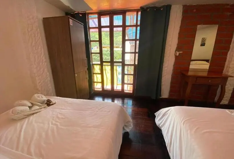 اتاق خانوادگی, Garden House Hostal