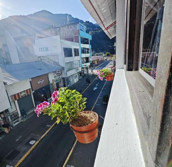 חדר משפחתי, Garden House Hostal