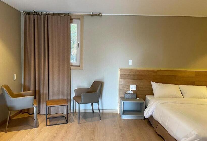 Номер Стандарт, Jeju Sanlok2 Pension