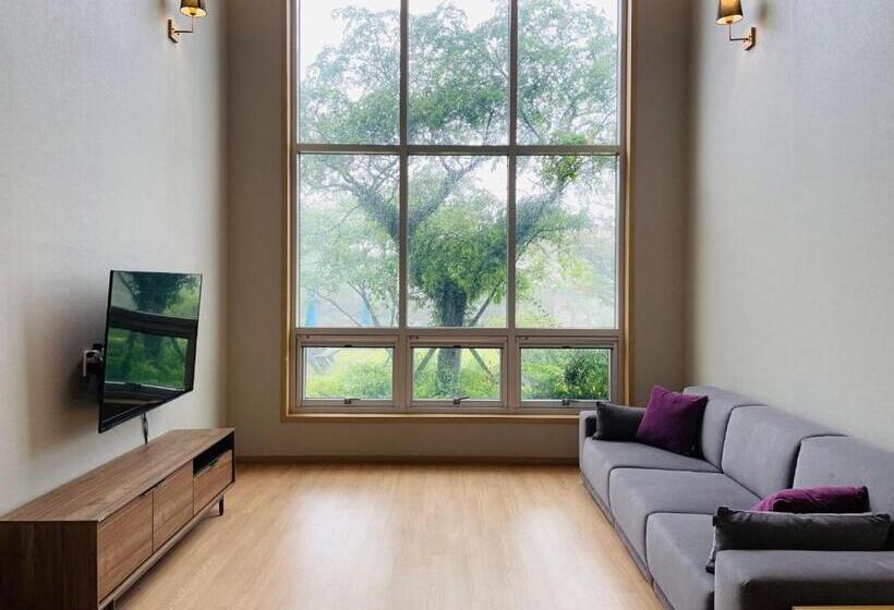 Четырехместный Номер Стандарт, Jeju Sanlok2 Pension