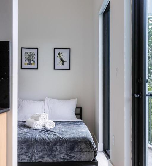 バルコニー付きスタンダードステューディオ, Olive Apartments