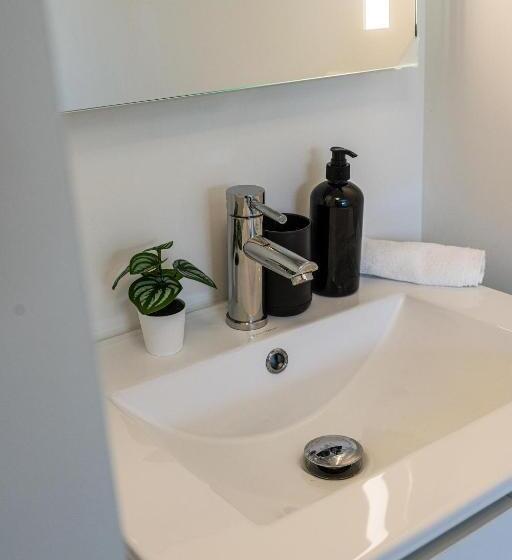 2ベッドルームアパートメント, Olive Apartments