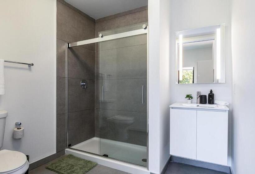 דירת שני חדרים, Olive Apartments