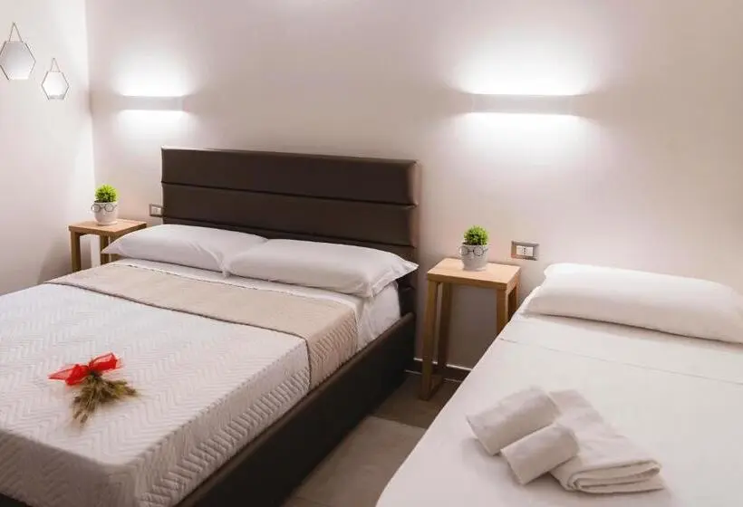 デラックストリプルルーム, Art Boutique Rooms