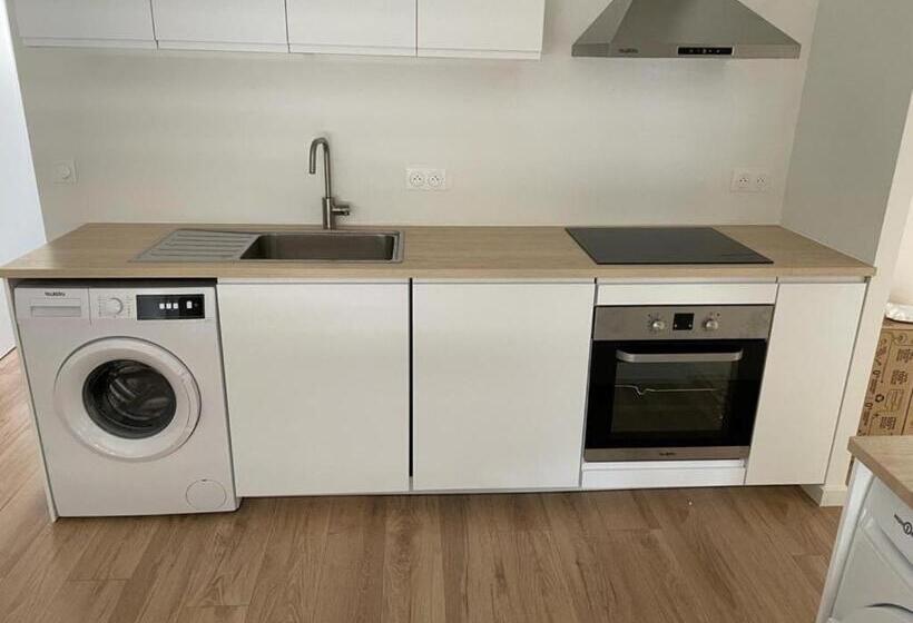 חדר סטנדרט עם מרפסת, M51 Marquer Chambre En Colocation Centre Ville