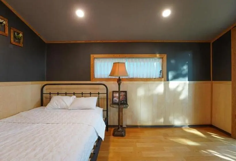 Standard Neljän Hengen Huone, Taean Haeyang Jungwon Pension
