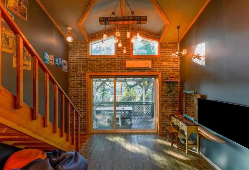 Camera Quadrupla Standard, Taean Haeyang Jungwon Pension