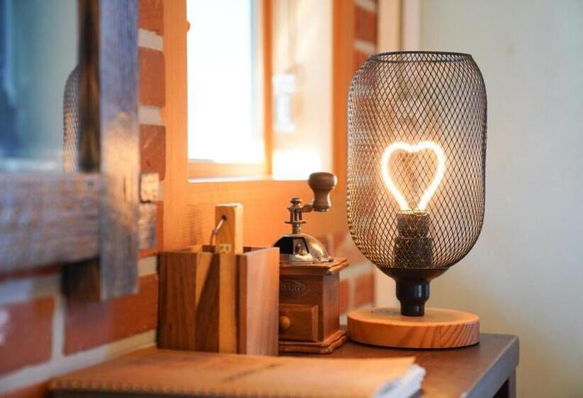 Camera Standard, Taean Haeyang Jungwon Pension