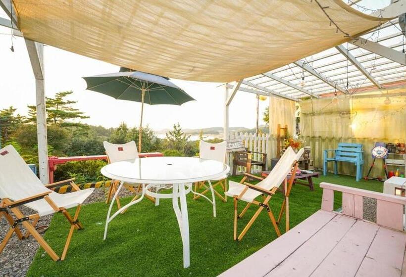 Camera Familiare, Taean Haeyang Jungwon Pension