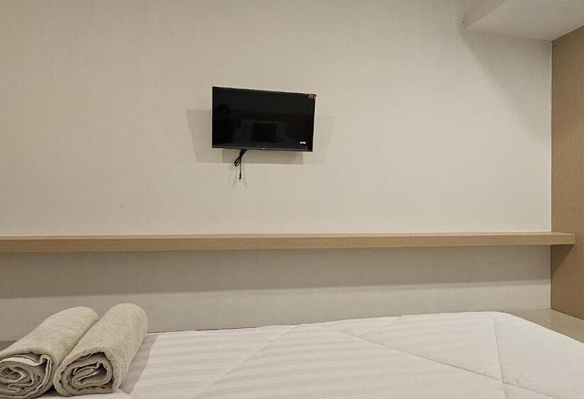 Deluxe Room, Urbanview Hotel Jj Bukitsari Semarang