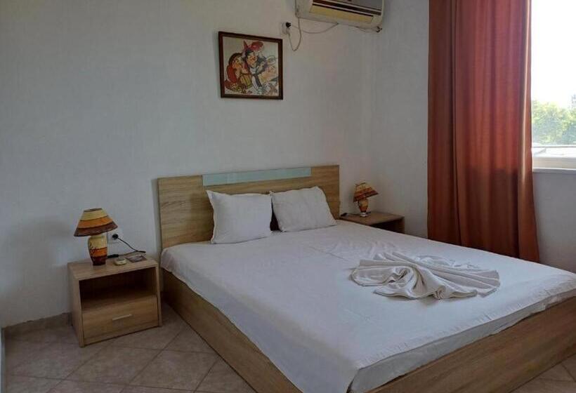 1ベッドルームアパートメント, крин