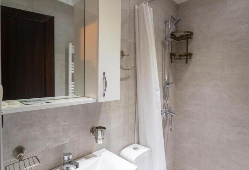 استودیو استاندارد با تخت کینگ, Stone