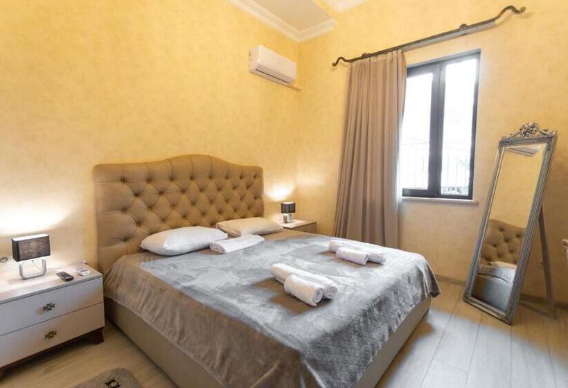 استودیو استاندارد با تخت کینگ, Stone