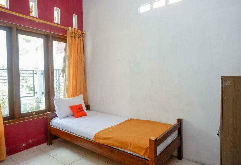 Номер Стандарт Индивидуальный Совместная Ванная, Koolkost Syariah Near Malioboro Area