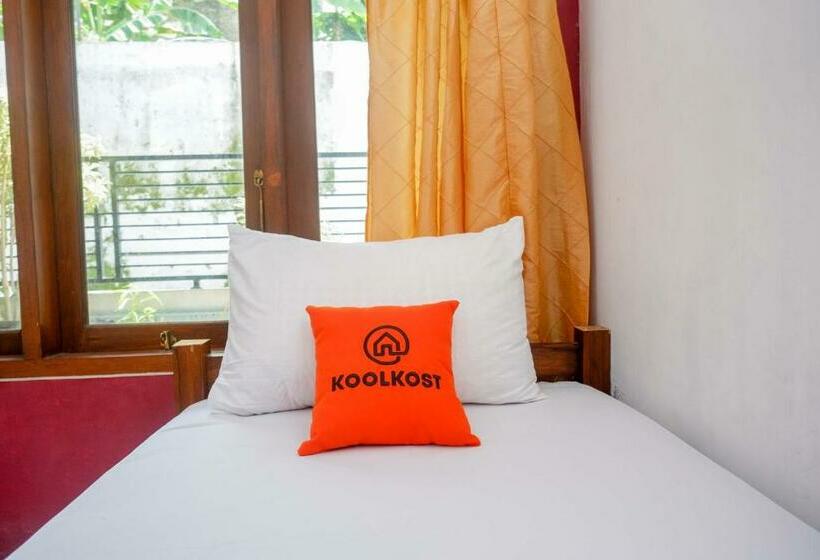 Номер Стандарт Индивидуальный Совместная Ванная, Koolkost Syariah Near Malioboro Area