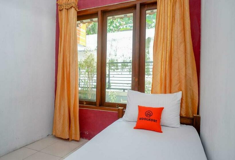 Номер Стандарт Индивидуальный Совместная Ванная, Koolkost Syariah Near Malioboro Area