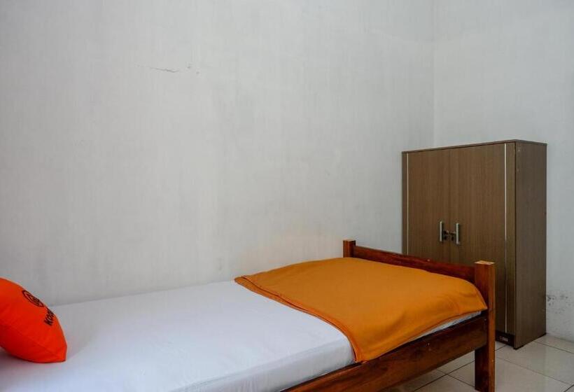 Номер Economy Индивидуальный, Koolkost Syariah Near Malioboro Area