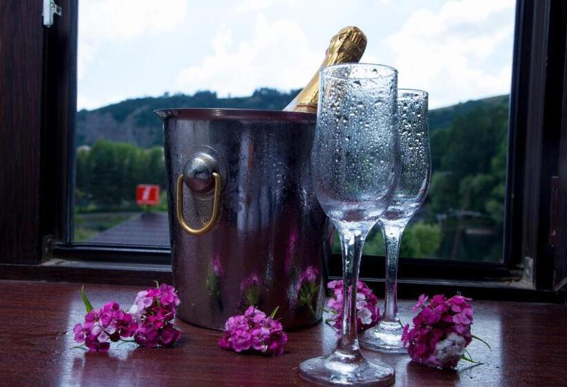 חדר קלאסי לשלושה, Jermuk Verona Resort