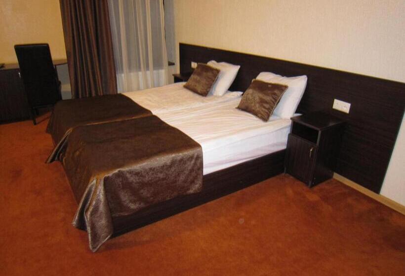 Quarto Quádruplo Clássico, Jermuk Verona Resort