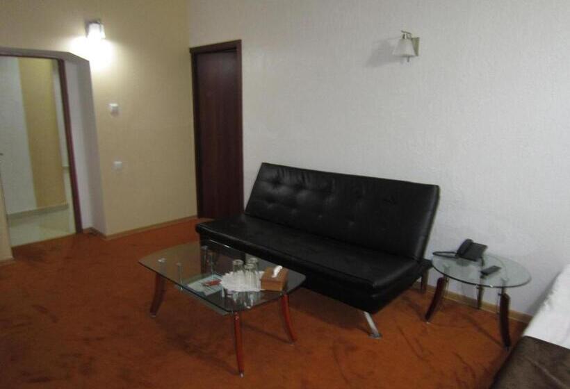 חדר קלאסי לארבעה, Jermuk Verona Resort