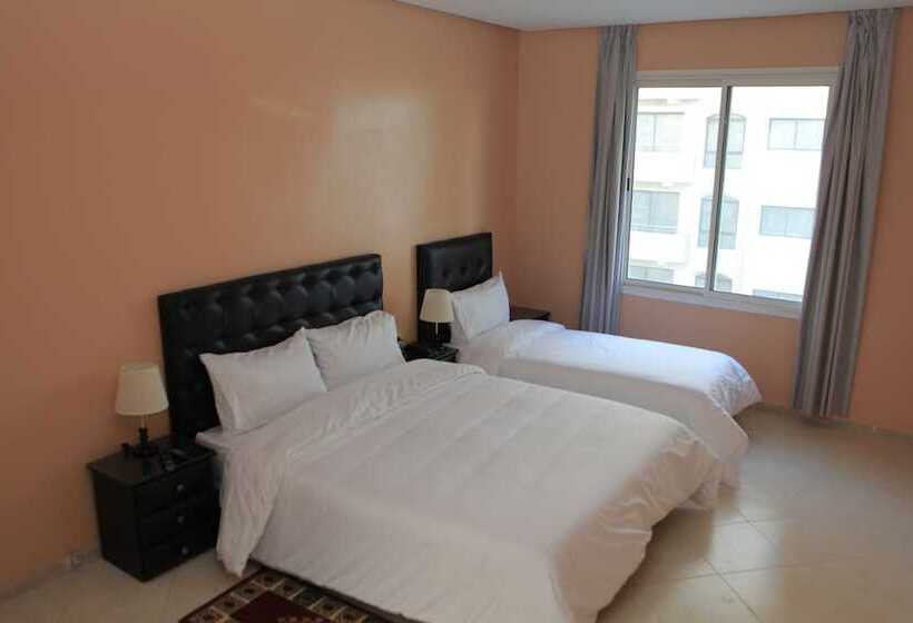 اتاق سوپریور سه تخته, Miramar