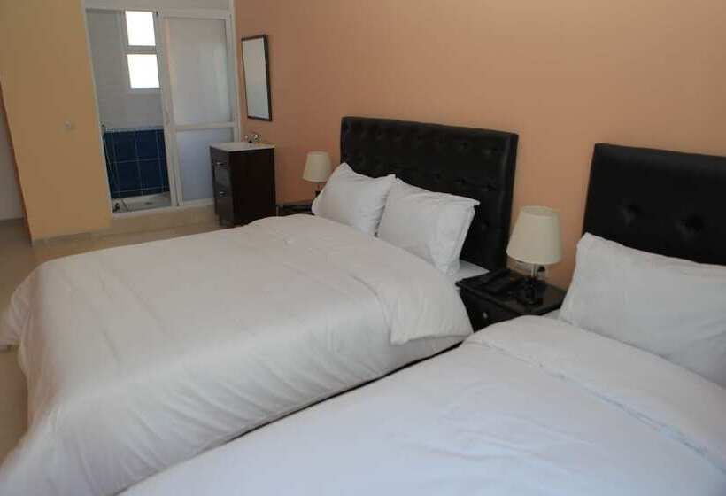 수피리어 트리플 룸, Miramar