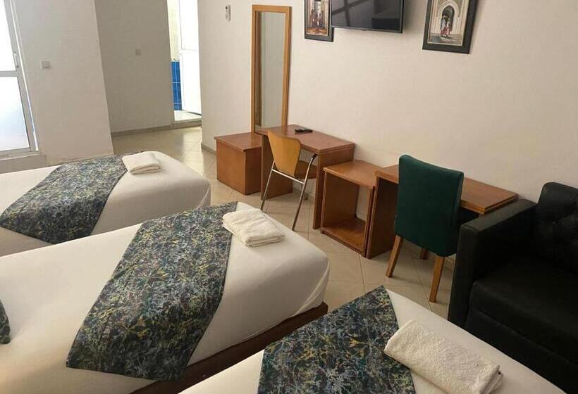 Triple Room Sea View, Miramar