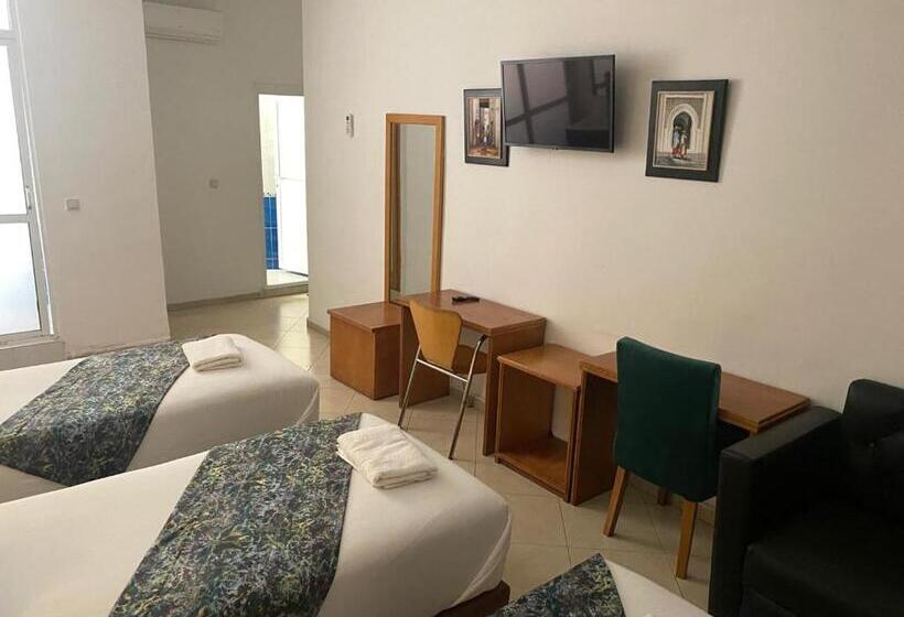 اتاق استاندارد سه نفره, Miramar