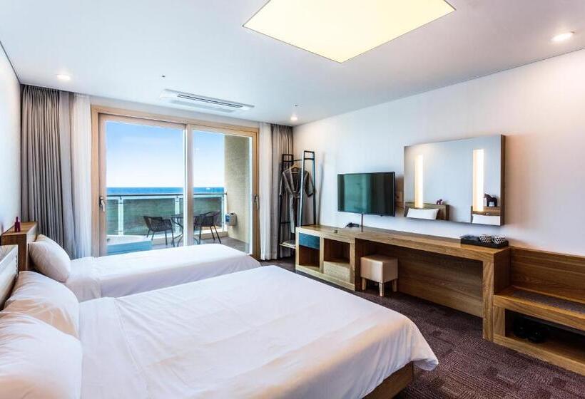 اتاق لوکس با چشم‌انداز دریا, Sea Stay