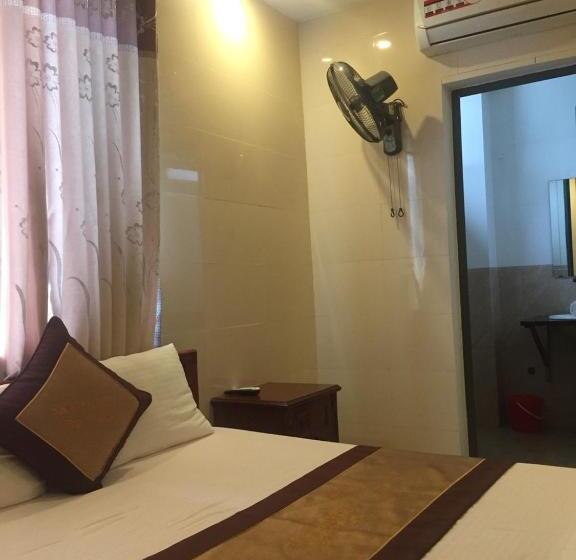 اتاق لوکس, Riverbank Motel