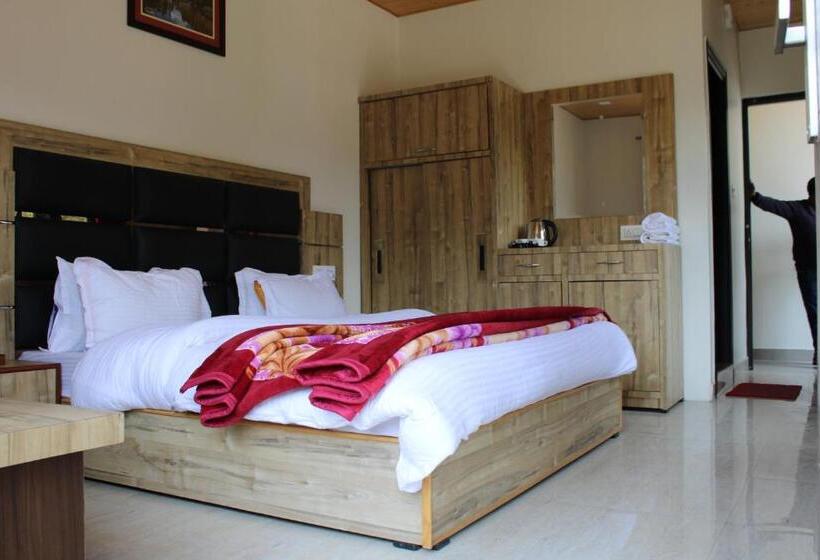 Номер Deluxe с Балконом, Forest View Dalhousie, Banikhet