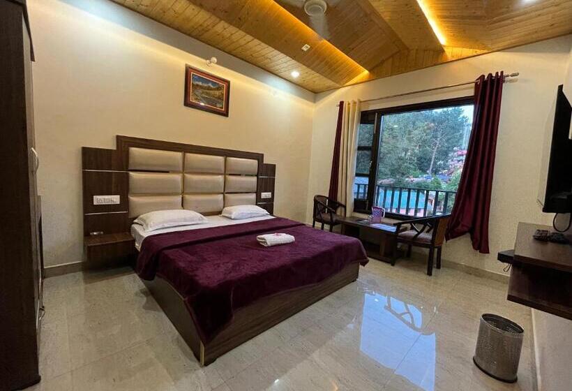 Номер Deluxe с Балконом, Forest View Dalhousie, Banikhet