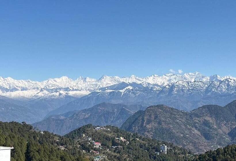 Номер Deluxe с Балконом, Forest View Dalhousie, Banikhet