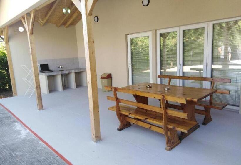 דירת דלוקס 2 חדרי שינה, бриз 1 апартамент