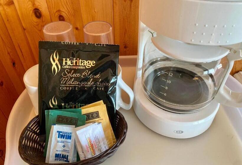 غرفه قياسيه سريرين مزدوجين, The Waterfront Motel