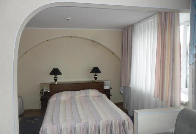 سوییت, Gostinitsa Tselinnaya