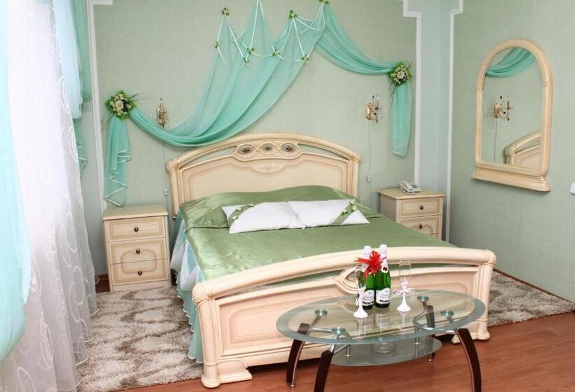 سوییت, Gostinitsa Tselinnaya