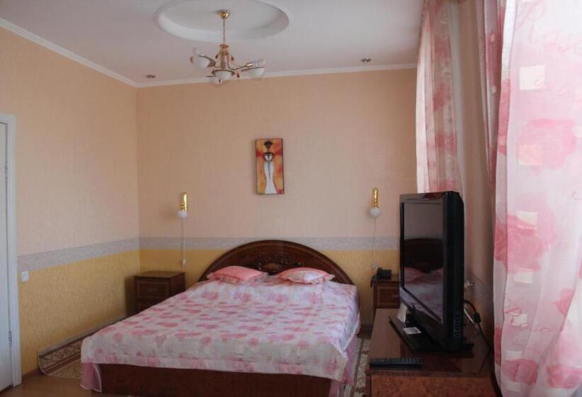 سوییت, Gostinitsa Tselinnaya