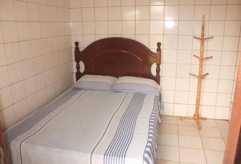 חדר סטנדרט חדר אמבטיה משותף, Pousada Calhau